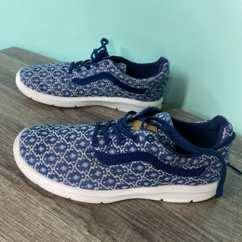 VANS Iso 1.5 Blanket Weave Running Sneaker W7 M5.5